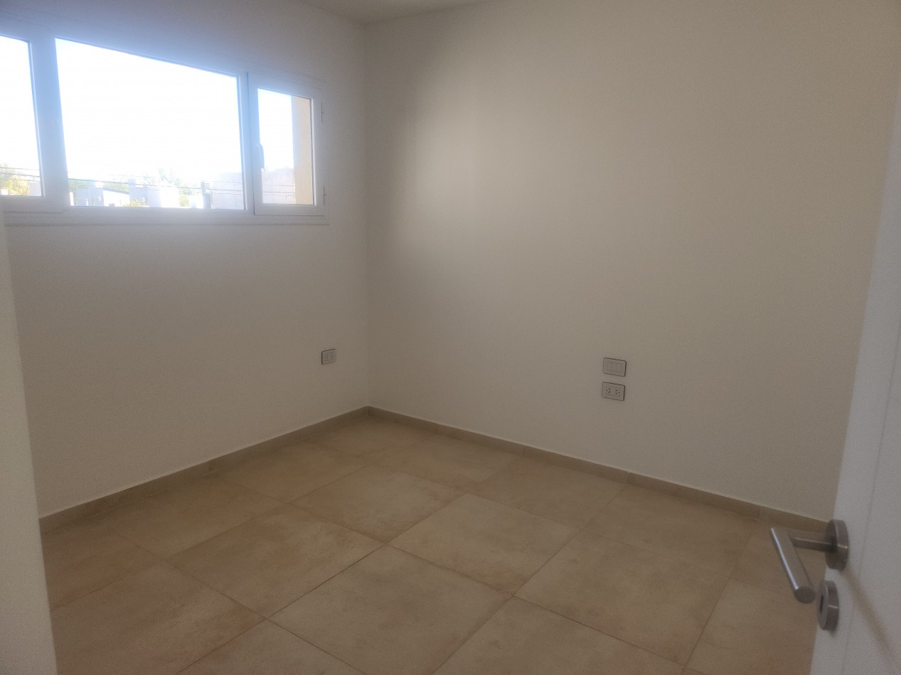 DUPLEX